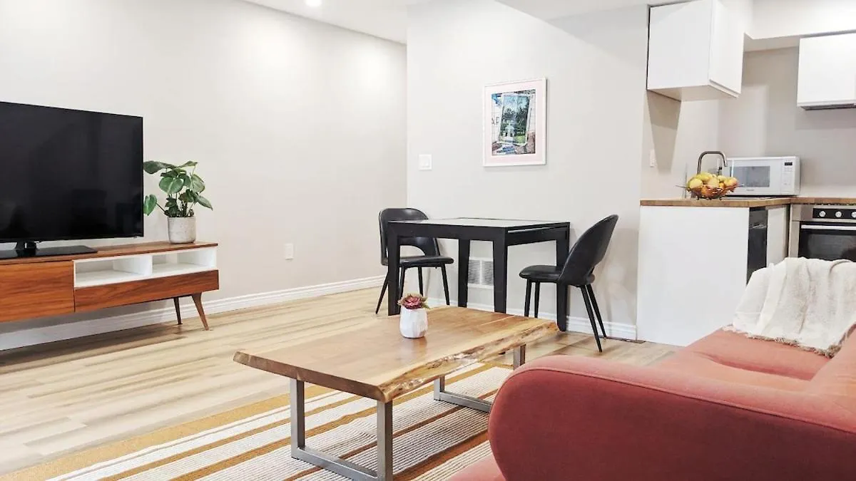 Modern New Apartment In Roncesvalles Toronto